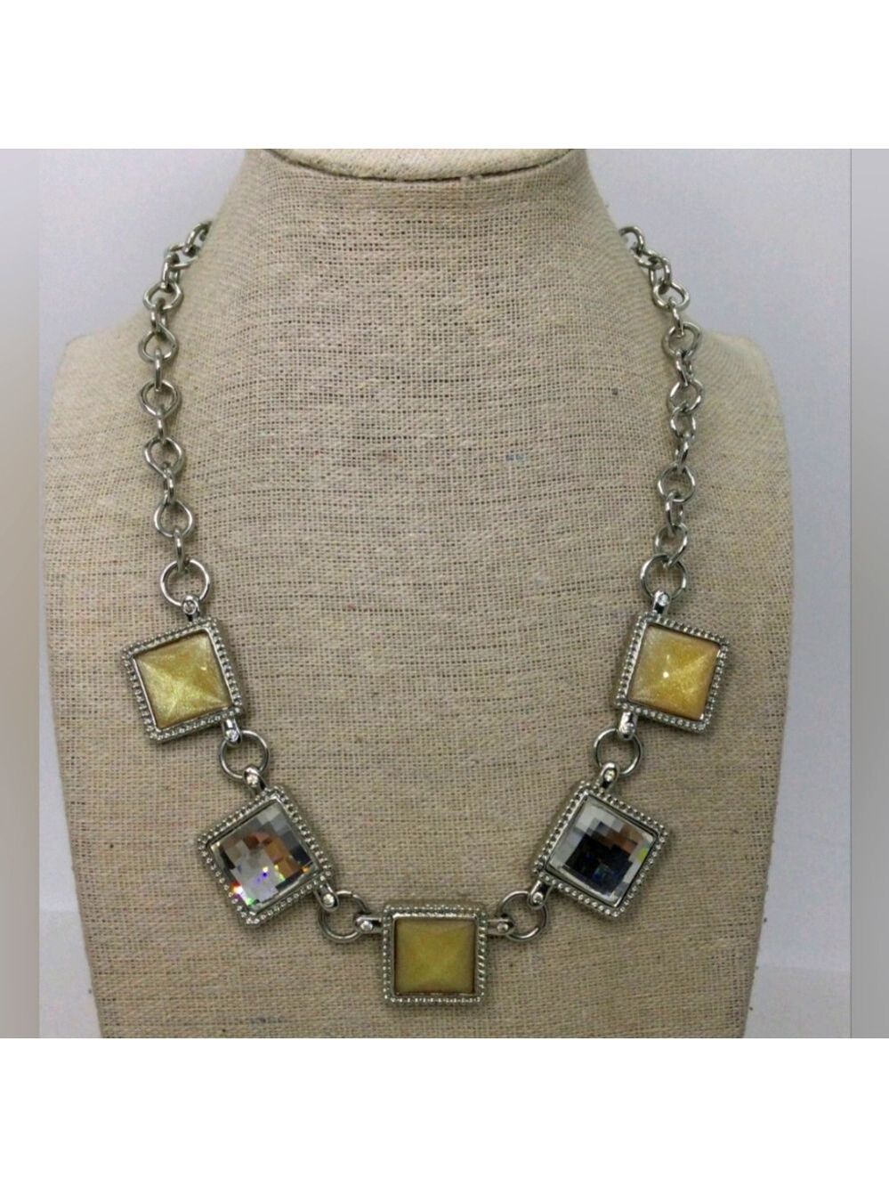 White House Black Market Rhinestone Square Chain Link Necklace NWOT 16"
